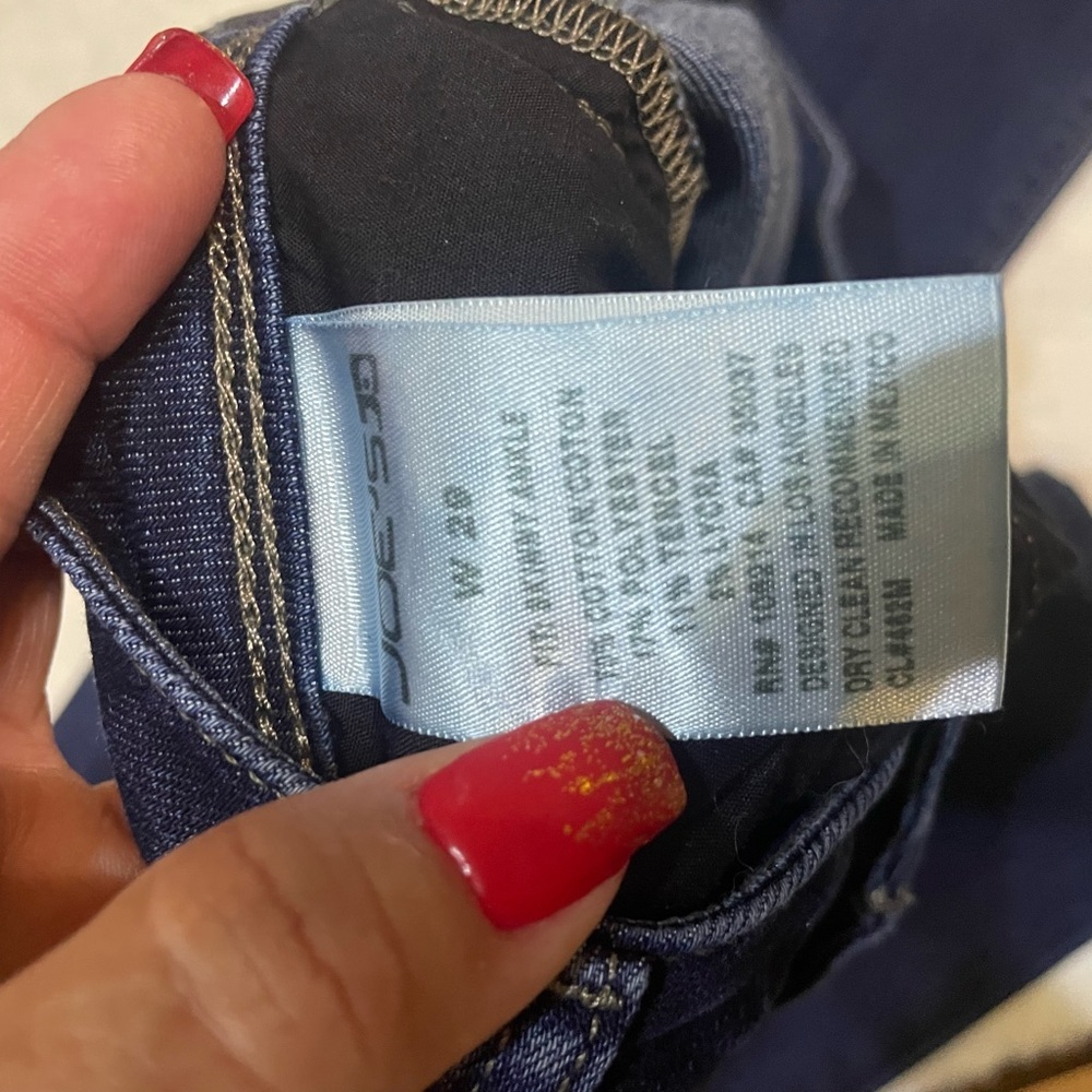 JOE'S jean pants, size 29 skinny ankle. open in one knee in front - Picture 11 of 12